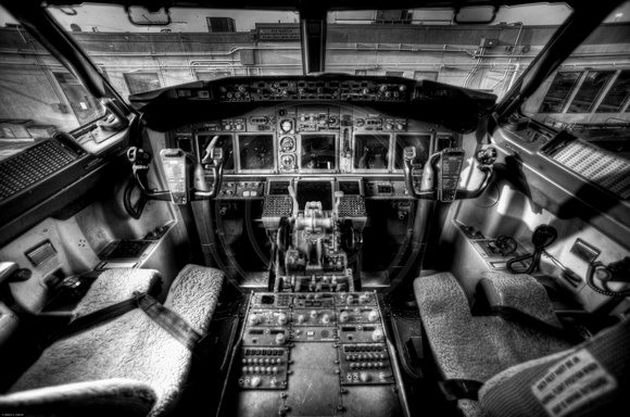 737 Cockpit HDR